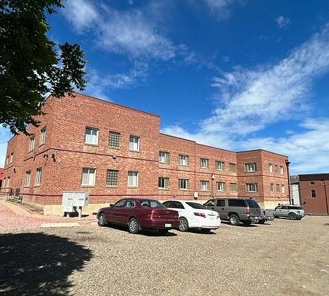 2nd image of 601 E Main St APT 8C