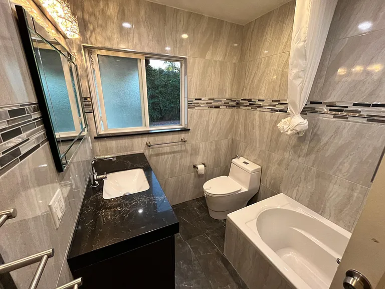 2356 Peachtree Ln — Photo 15