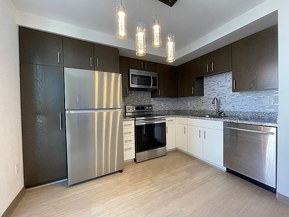 2nd image of 988 Halekauwila St #1001