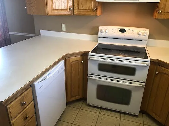 915 N 500 W #24 — Photo 12