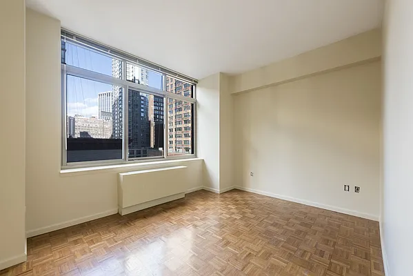 Rented by Chelsea Tower | media 5