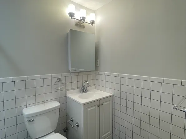 206 Warren Street image 6 of 10