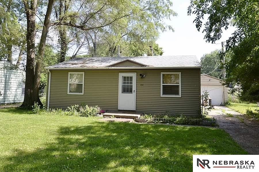 1st image of 1011 W 31st Ave