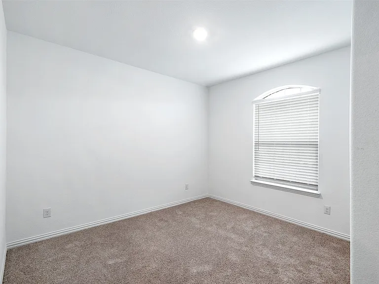 537 Robinson Way — Photo 13
