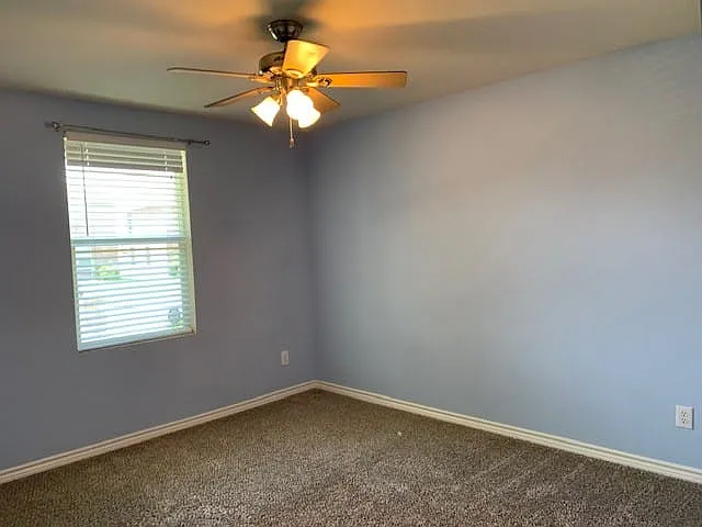 3000 Lake Terrace Dr — Photo 8