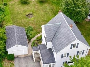 217 Elm St, Amesbury, MA 01913