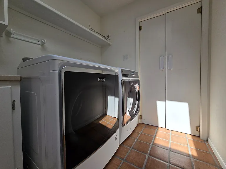 4557 Trinity Dr — Photo 27