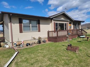 S5026 Greenfield Ln, Baraboo, WI 53913