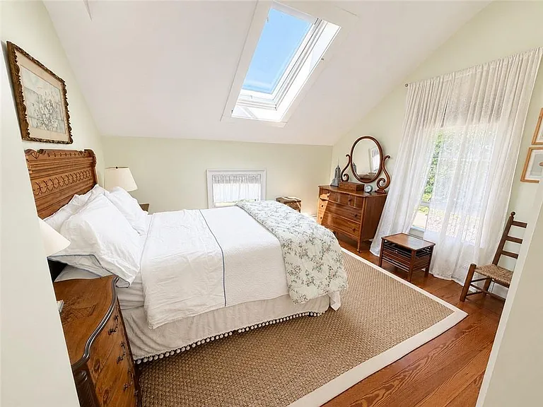 41 Calvert Pl — Photo 8