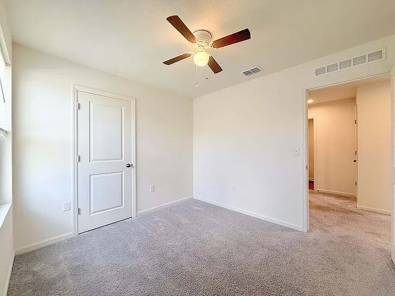 2068 Kentucky Rd — Photo 39