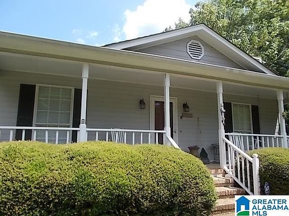 5th image of 3175 Cherry Ave