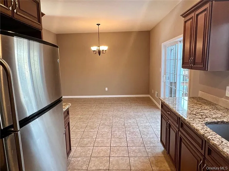 8 Seeley Bull St #120 — Photo 11