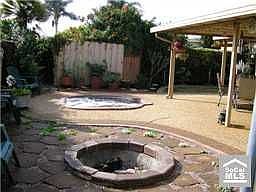Pebble Stone Patio 1 of 5