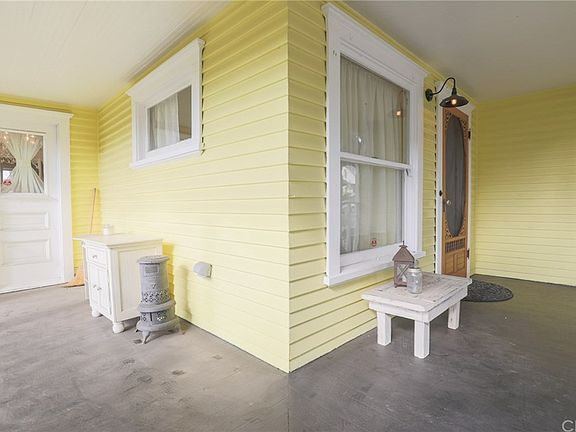 3rd image of 6541 Painter Ave