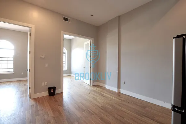 Rented by null | media 114