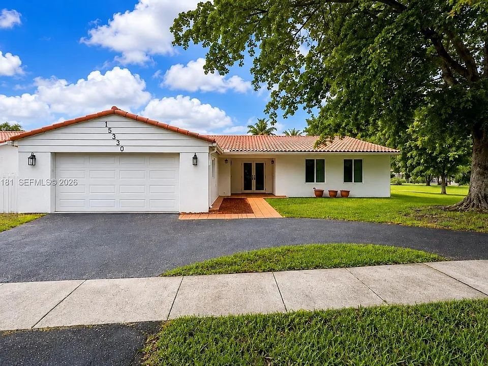 15330 Durnford Dr