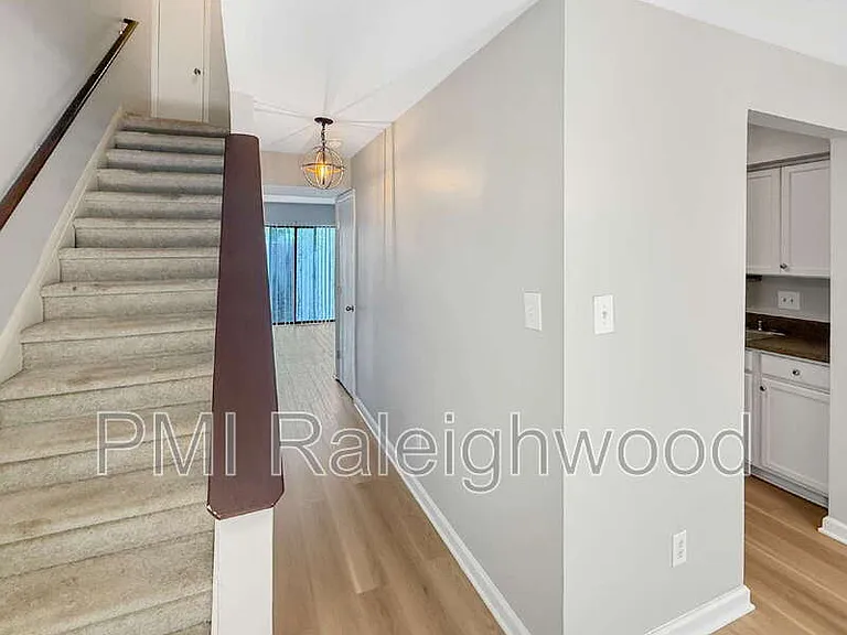 1275 Teakwood Pl — Photo 3