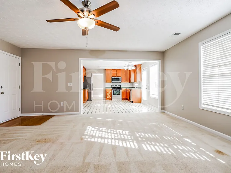 4208 Webb Meadows Dr — Photo 8