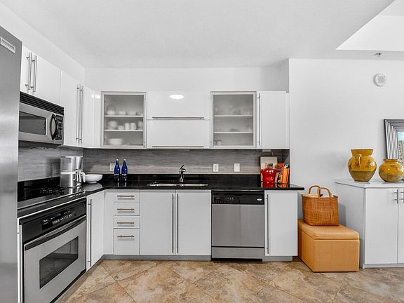 5th image of 1617 N Flagler Drive #304