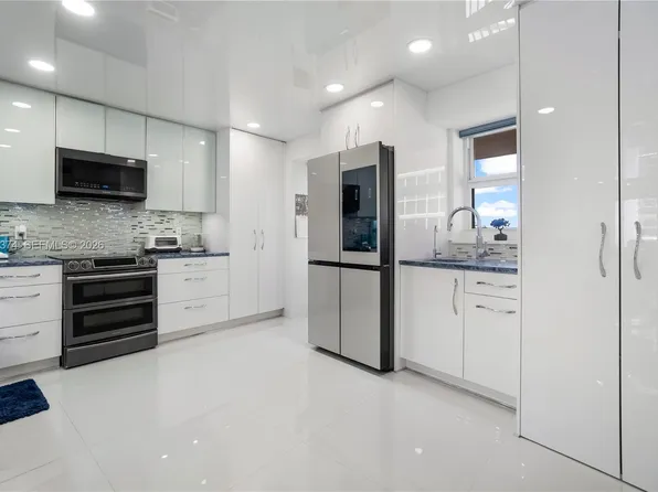 4100 Galt Ocean Dr APT 404, Fort Lauderdale, FL 33308
