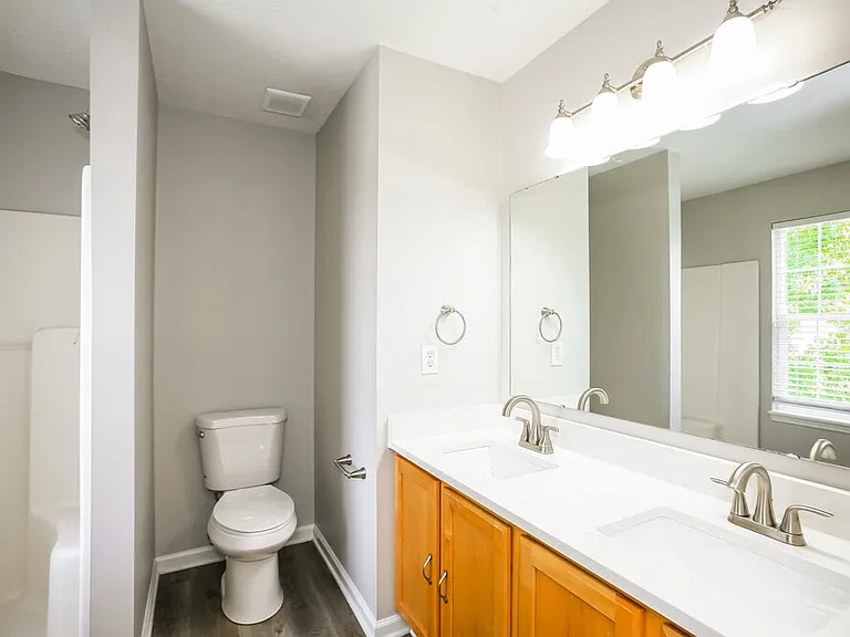 6629 Crestwell Ln — Photo 11