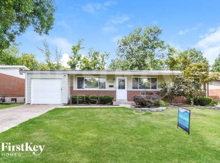 1335 Pepperhill Dr, Florissant, MO 63033
