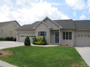 282 Ridgewood Ave, Broadway, VA 22815