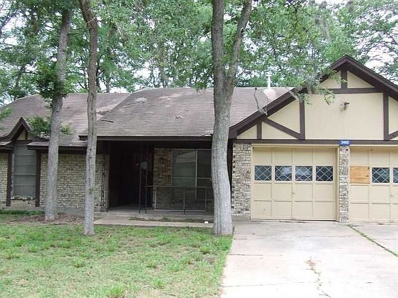 2nd image of 3465 Lazy River Dr
