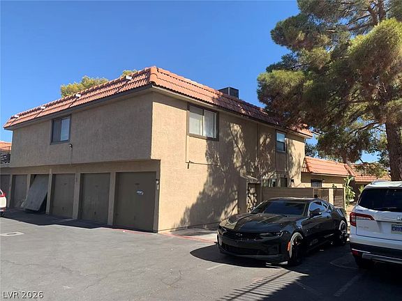 2nd image of 1897 Avacado Ct