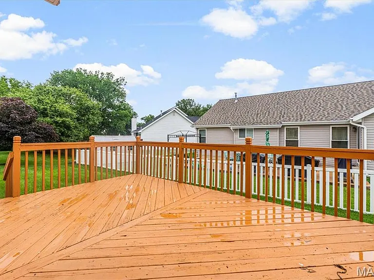 208 Kylewood Ct — Photo 47