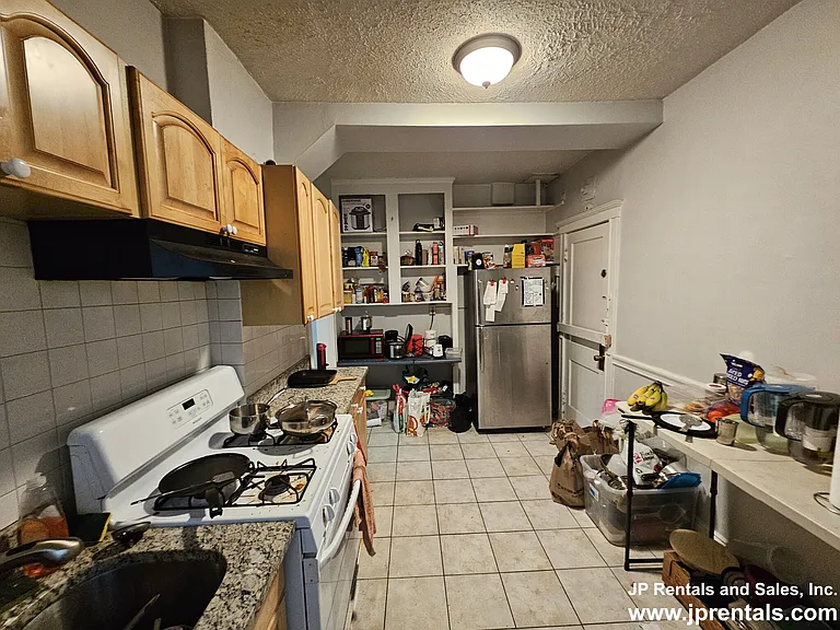 238 S Huntington Ave #2 — Photo 2