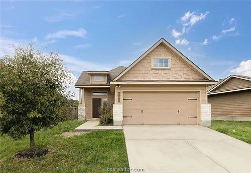 240 Fieldstone Pl Photo 1