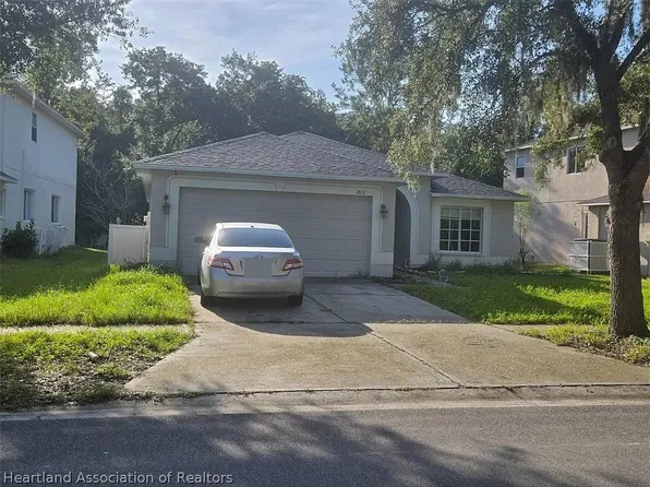 18151 Sandy Pointe Dr, Tampa, FL 33647