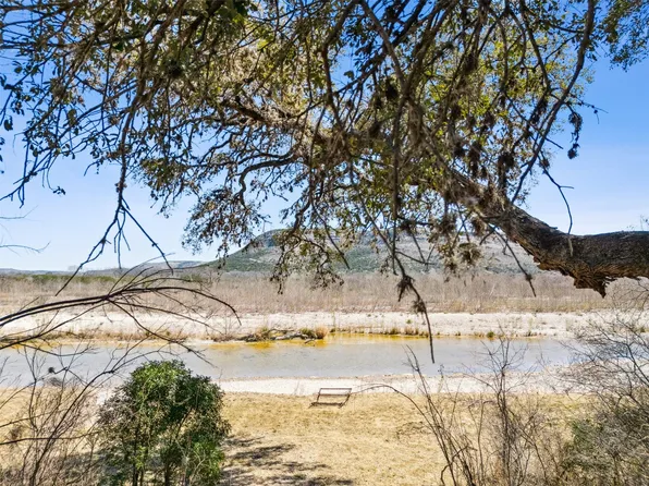 1473 County Road 411, Uvalde, TX 78801