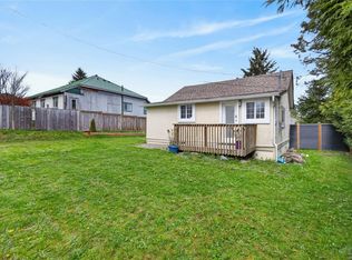 2818 Maryport Ave, Cumberland, BC V0R 1S0