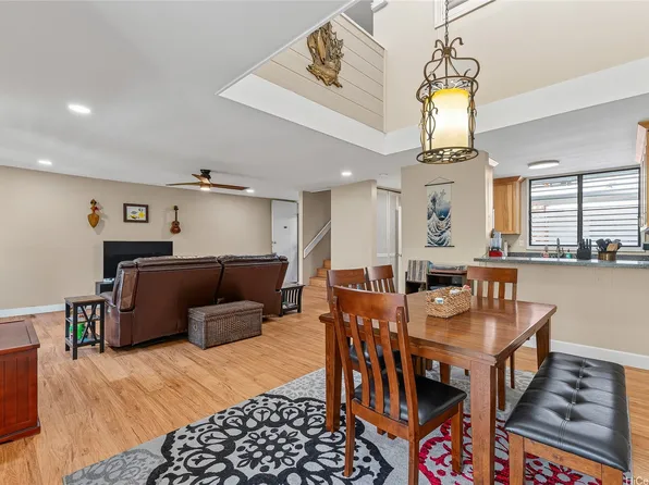 333 Aoloa St APT 318, Kailua, HI 96734