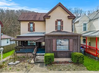 212 S Washington St, Evans City, PA 16033