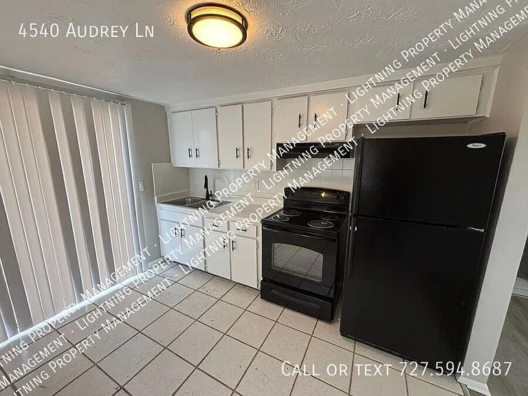 4540 Audrey Ln — Photo 3