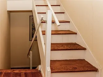 Sold by Avenue Sotheby's International Realty