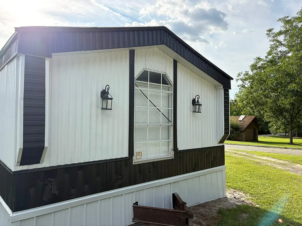306 Rockhouse Rd E #10