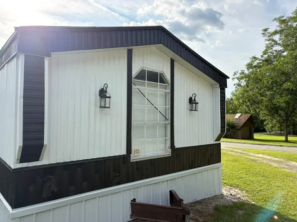 306 Rockhouse Rd E, Cordele, GA
