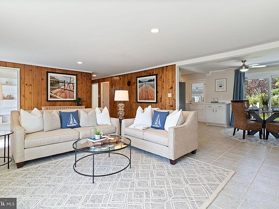 2nd image of 2824 Bay Blvd