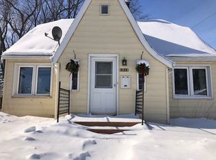1612 S Cedar Ave, Marshfield, WI 54449