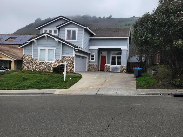 5830 Cabernet Dr, Vallejo, CA 94591