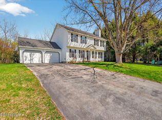 4 Middleborough Ct, Gansevoort, NY 12831