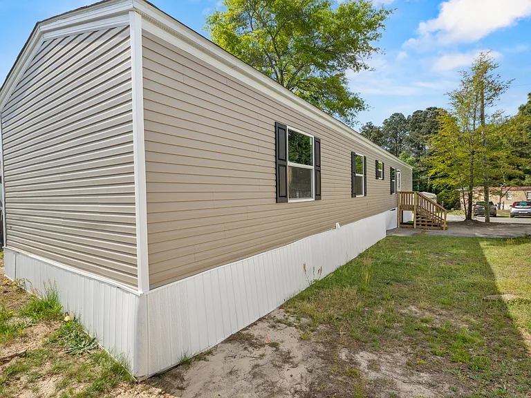 600 Ermine Rd #620 — Photo 2