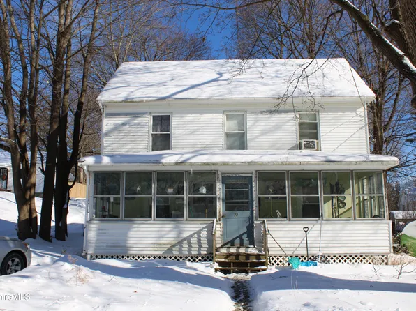 70 Briggs Ave, Pittsfield, MA 01201