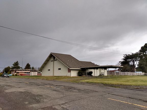 3rd image of 2337 Kipling Dr