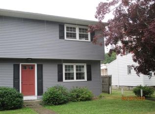 16 Parker Ave #W, Hyde Park, NY 12538