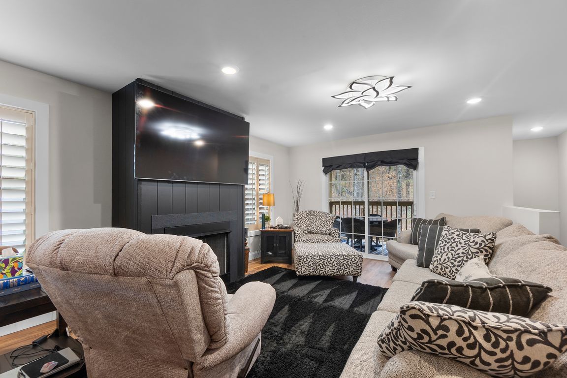 next background image